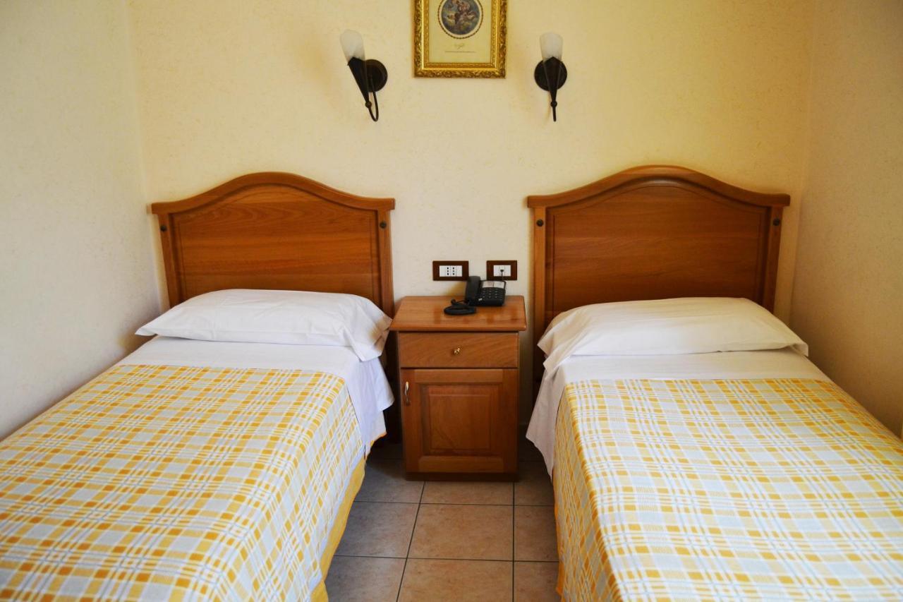 Hotel Ristorante L'Avvenire Джиццерия Номер фото