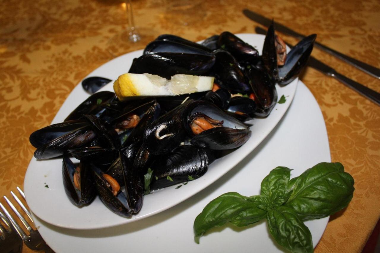 Hotel Ristorante L'Avvenire Джиццерия Экстерьер фото