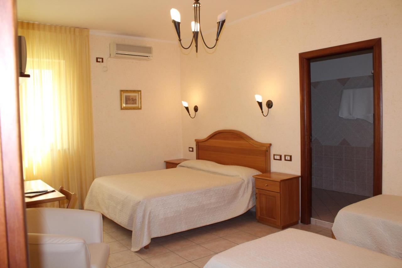 Hotel Ristorante L'Avvenire Джиццерия Экстерьер фото