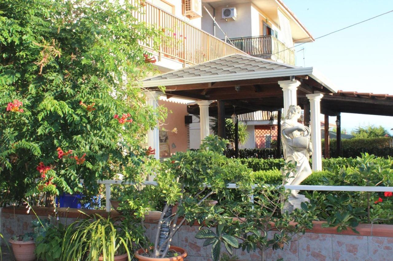 Hotel Ristorante L'Avvenire Джиццерия Экстерьер фото