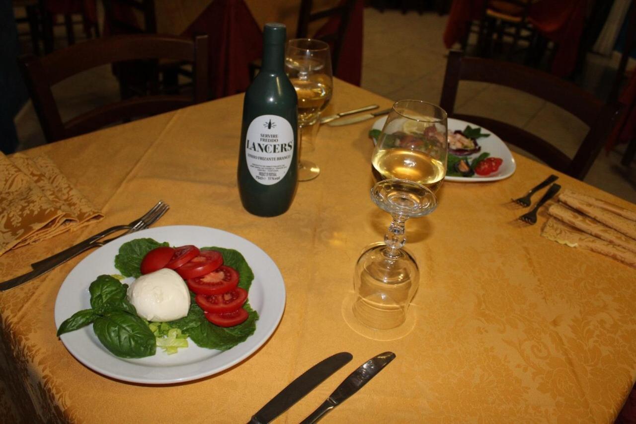 Hotel Ristorante L'Avvenire Джиццерия Экстерьер фото