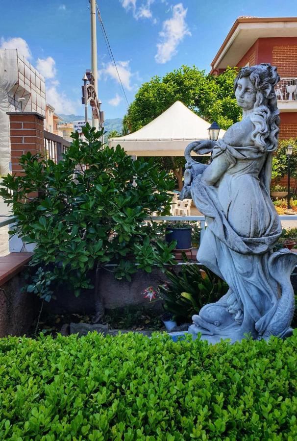 Hotel Ristorante L'Avvenire Джиццерия Экстерьер фото